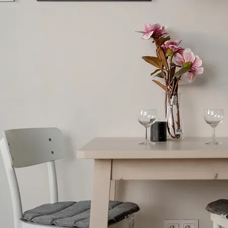 Modern Near Old Town By Renters * Wroclaw