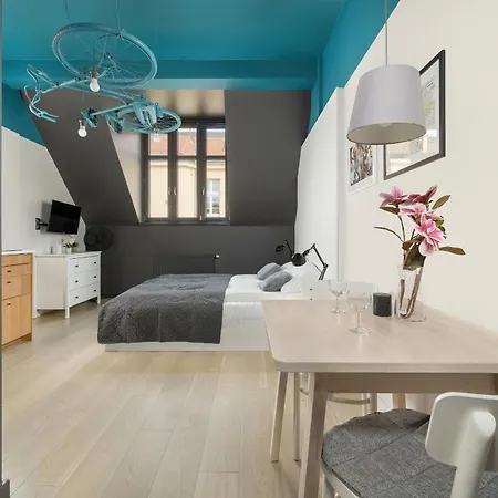 Apartment Modern Near Old Town By Renters *