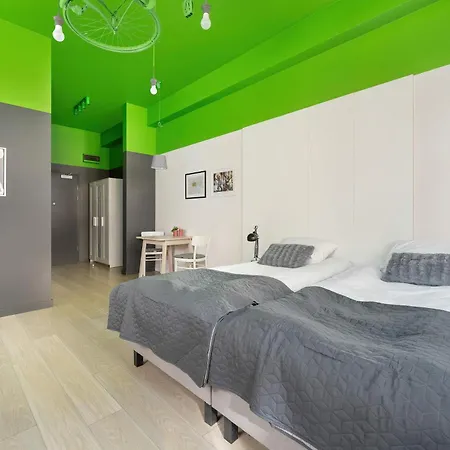 Apartment Modern Near Old Town By Renters