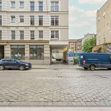 Modern Near Old Town By Renters